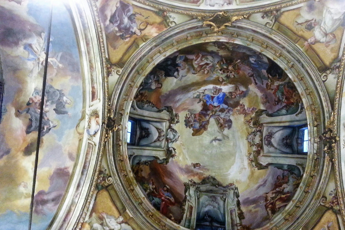 A Bergamo il Natale riempie gli antichi monasteri: solidarietà, giostre e magia in Città Alta